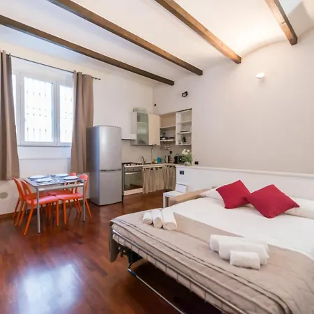 Apartment Loft - Porta Venezia - M3 Repubblica Milan