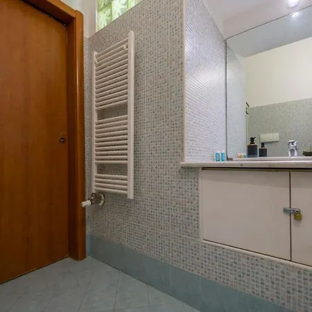 Loft - Porta Venezia - M3 Repubblica Apartment *